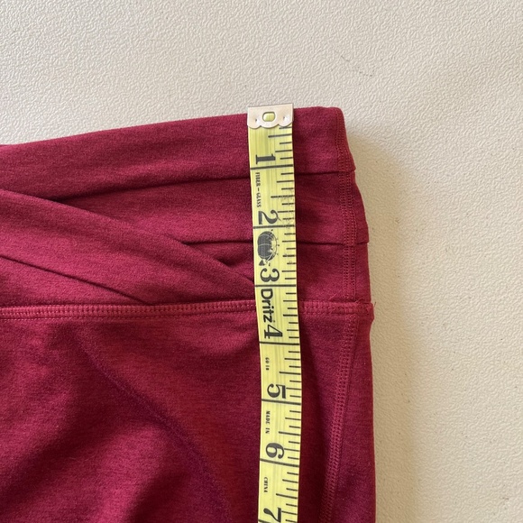 EUC Gaiam yoga pants size XL wine red - Picture 7 of 14